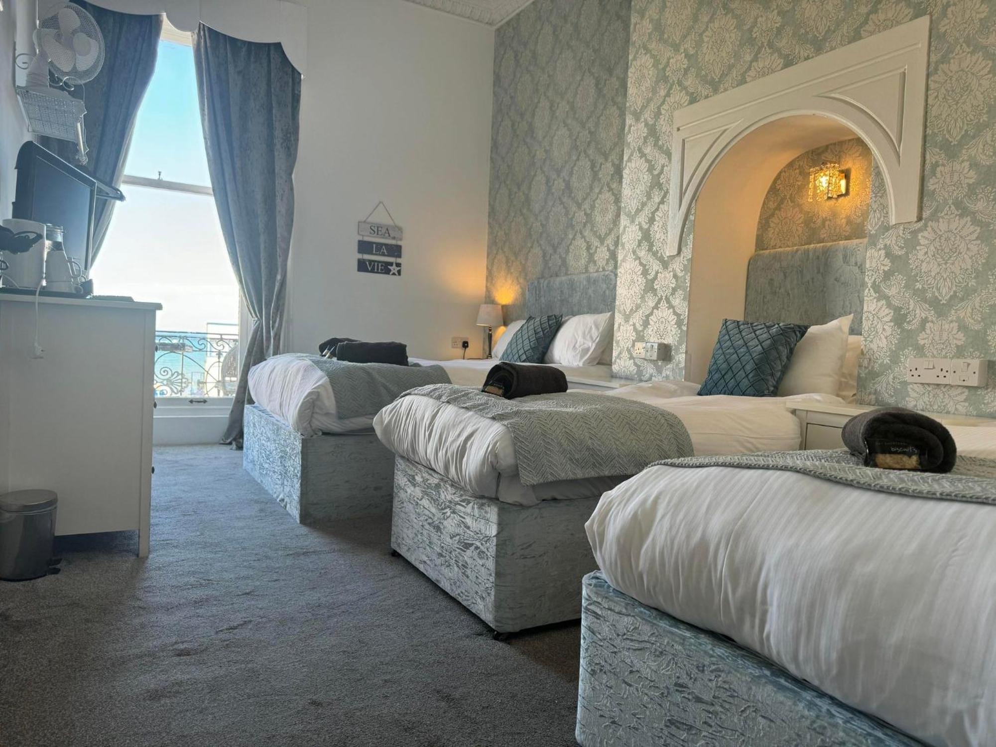 The Jubilee Hotel East - With Spa Facilities & Smokehouse - Newly Refurbished Facilities Weymouth Eksteriør bilde