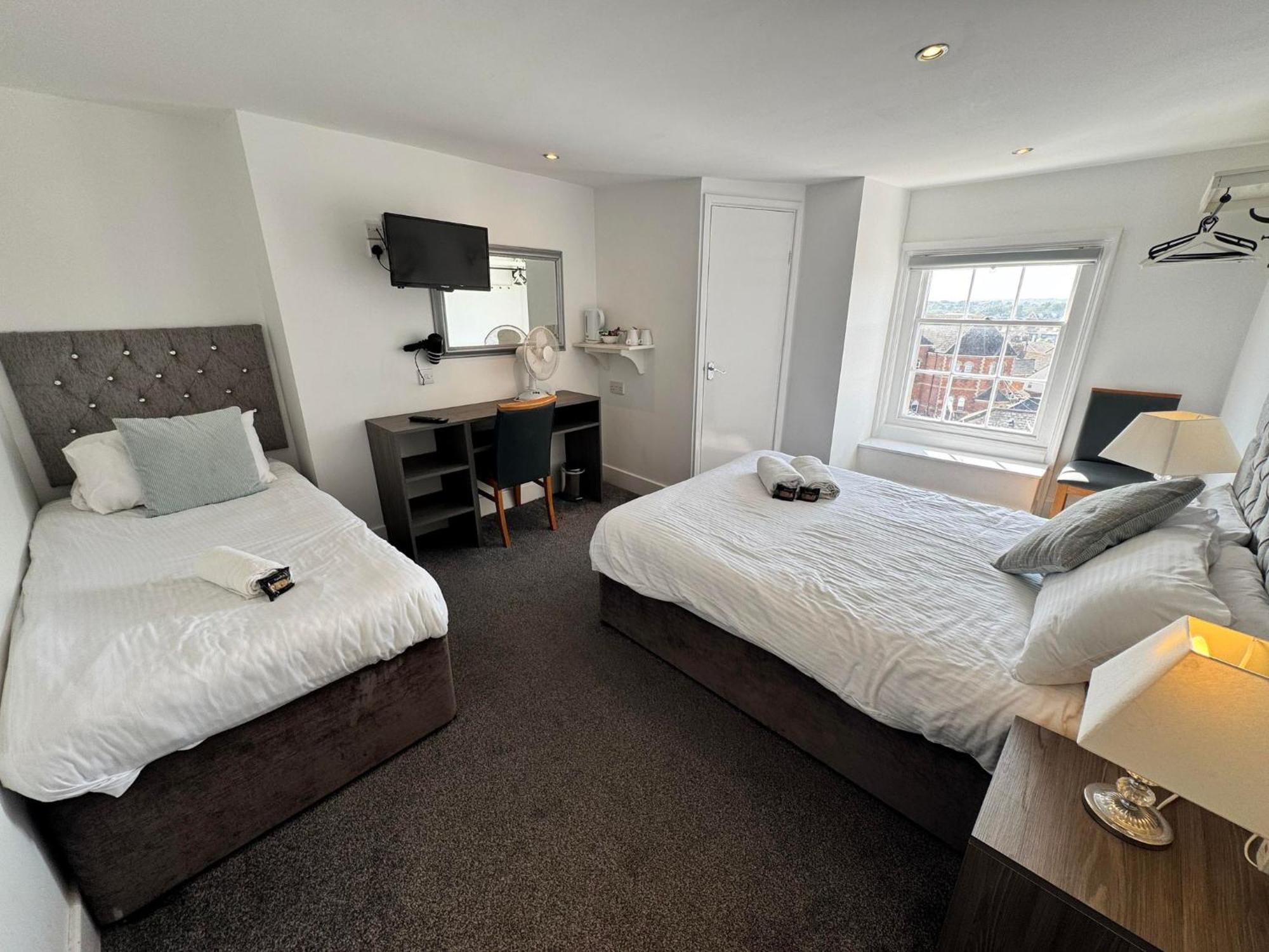The Jubilee Hotel East - With Spa Facilities & Smokehouse - Newly Refurbished Facilities Weymouth Eksteriør bilde
